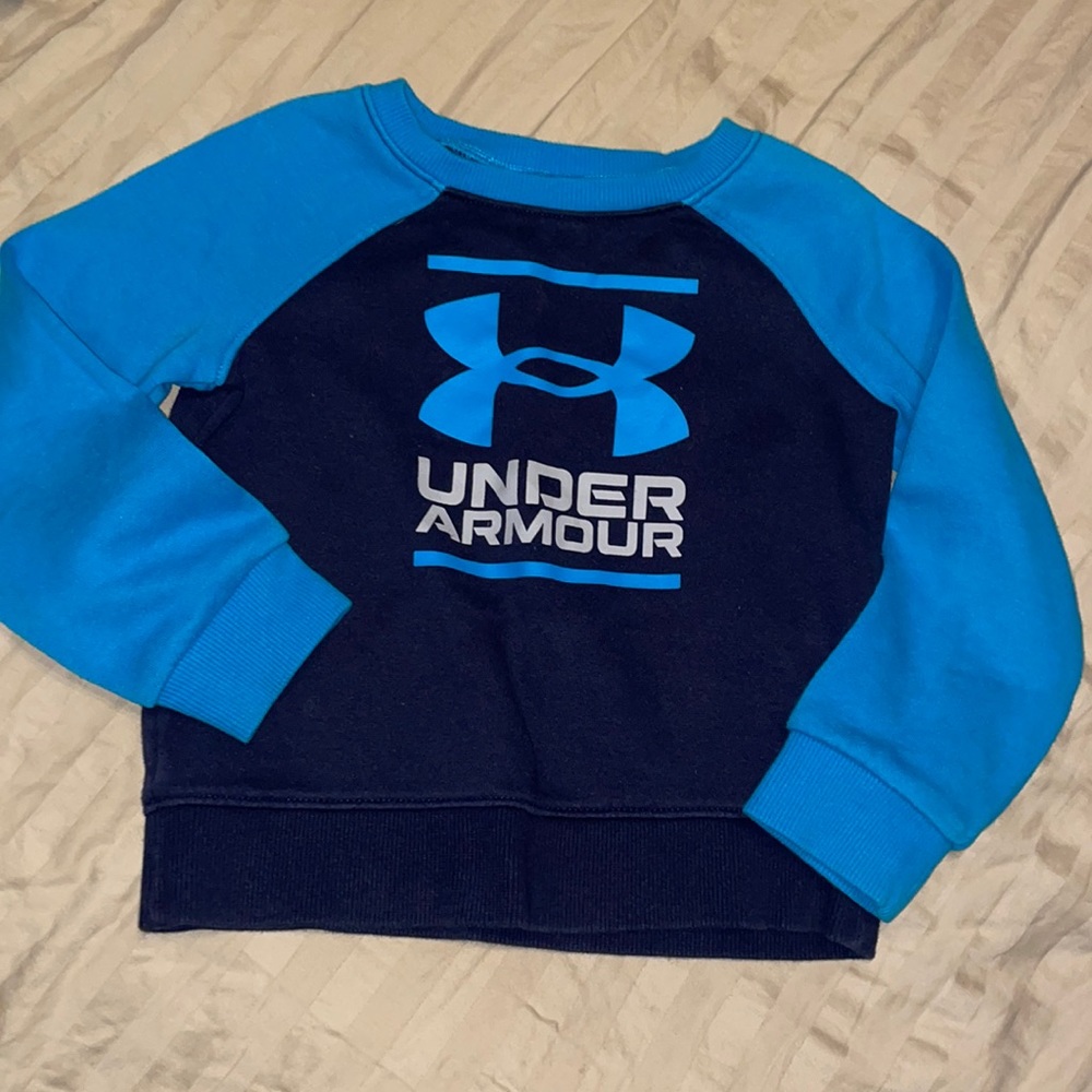 Boys 3T crewneck sweatshirt